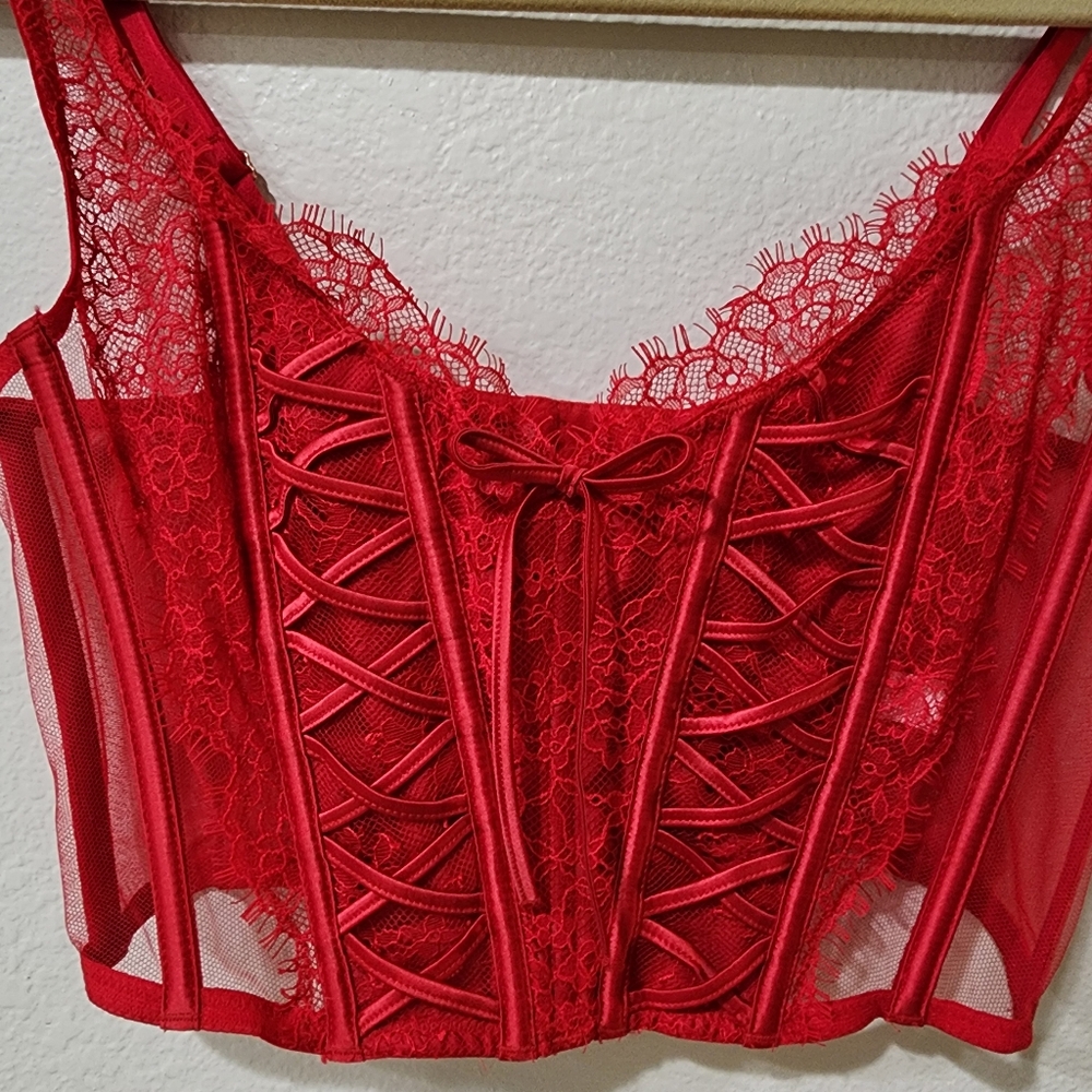 Victoria's Secret Red Lace Corset Hook Eye Closure Lace Up Front size Small - Picture 2 of 9